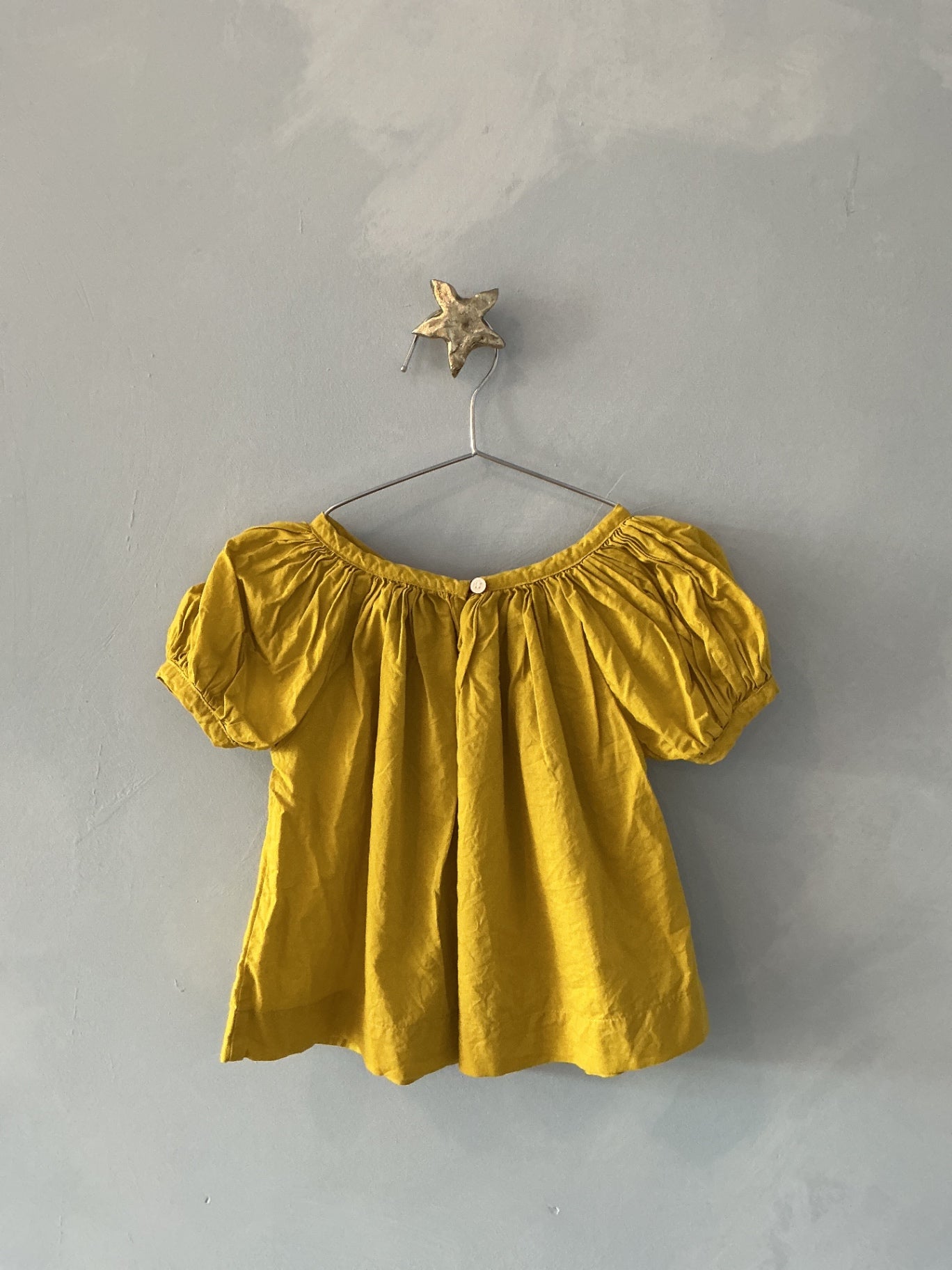 yellow makié short sleeve top