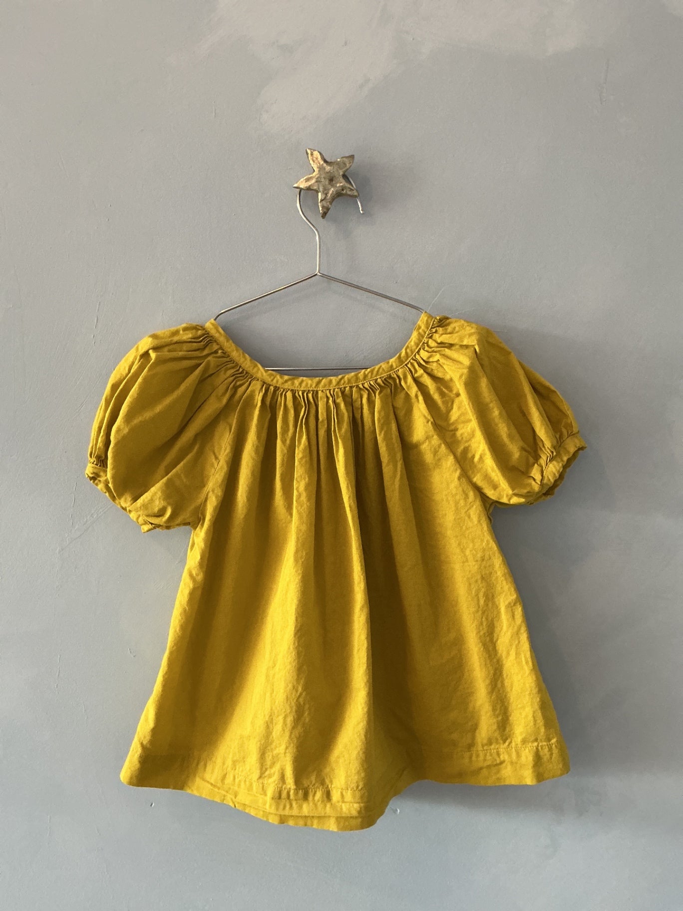 yellow makié short sleeve top