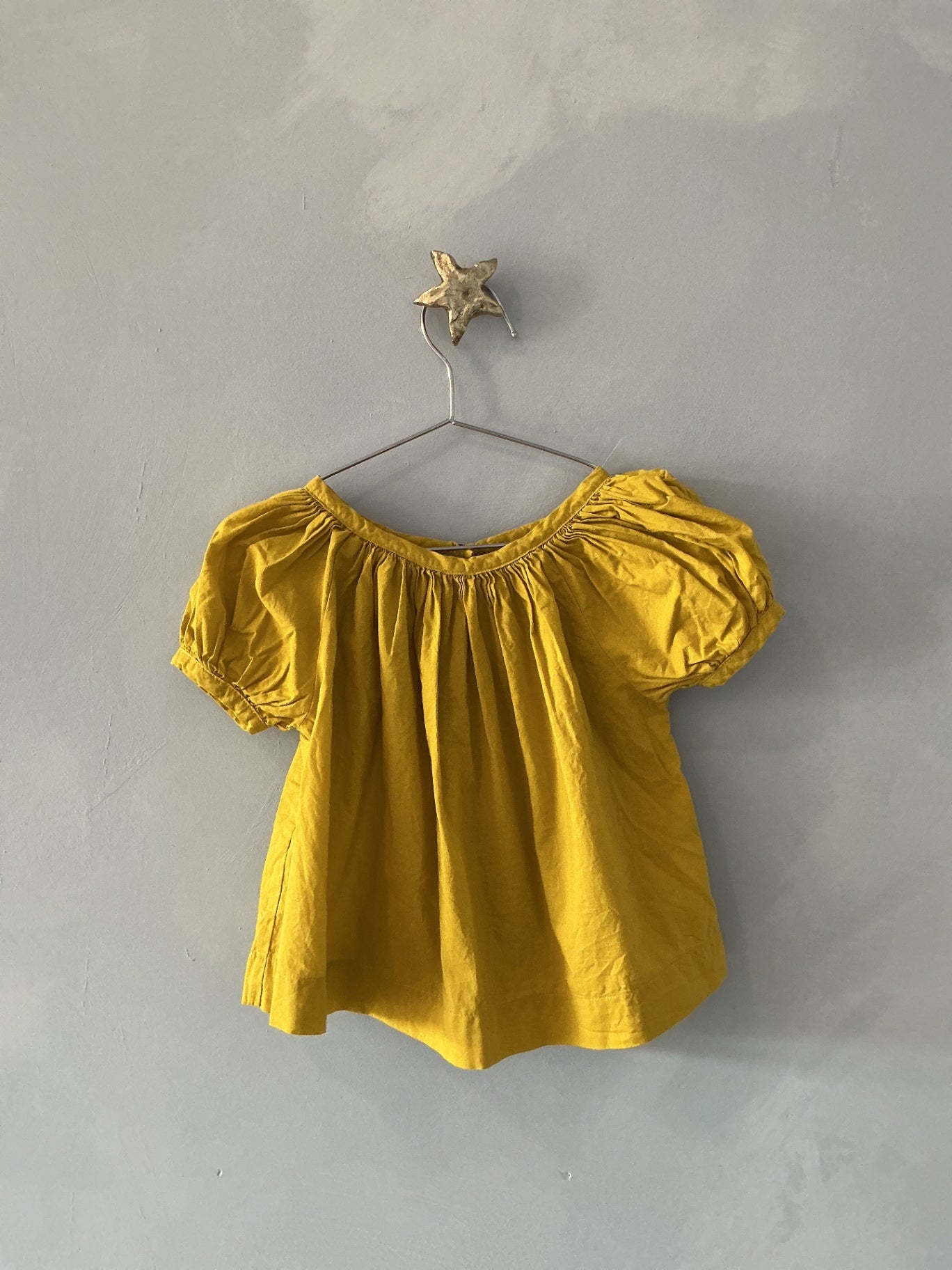 yellow makié short sleeve top